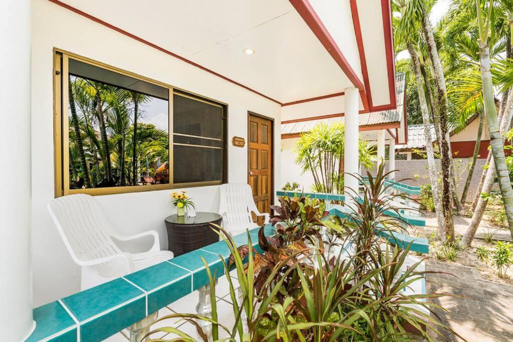 Вилла Baan Coconut Пляж Банг Тао Экстерьер фото